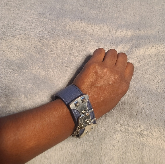 BCBG - Picture 2 of 3